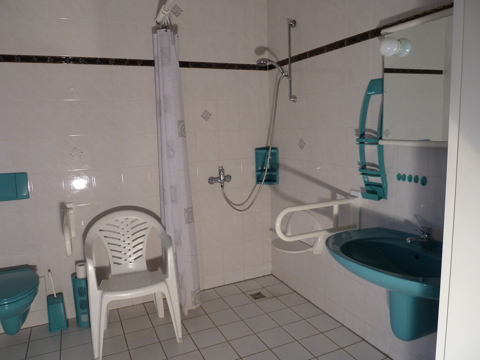 Sanit&auml;rbereich 1